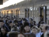 Napoli: il calvario dei pendolari, in ritardo il 39% dei treni
