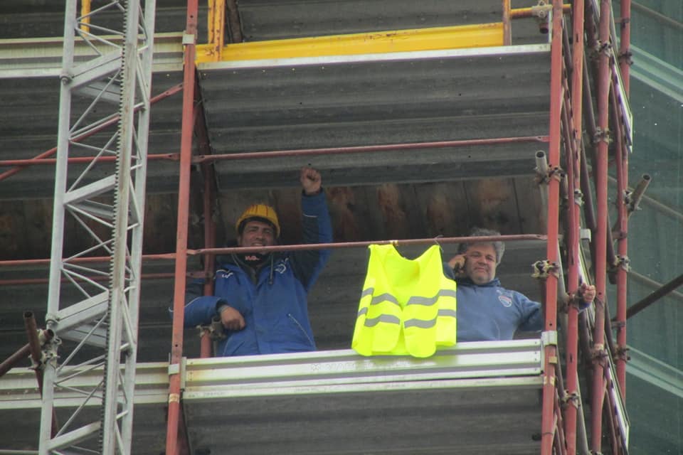 Vittoria operai saliti sul campanile, pronto decreto che modifica accesso al Reddito