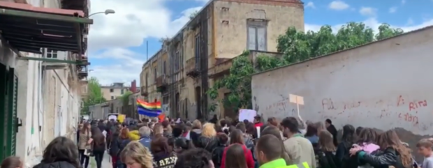 Napoli, San Giovanni a Teduccio: 1500 persone in marcia contro l’abbandono del quartiere