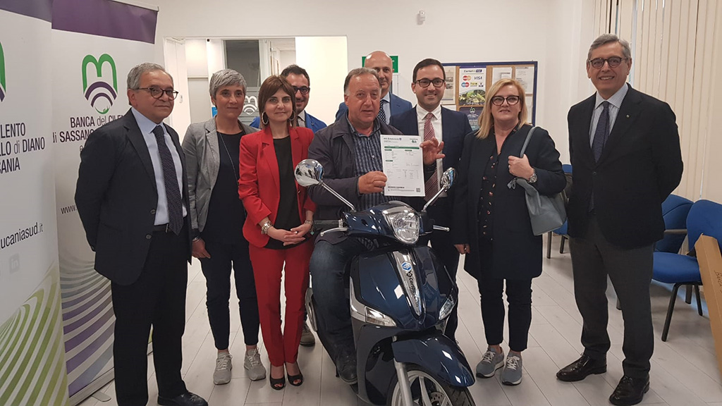Sapri: la Banca del Cilento porta fortuna ad uno dei suoi clienti che vince il concorso “Possiamo”