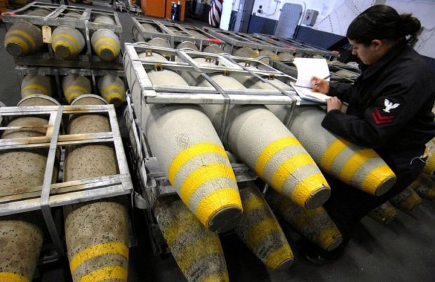 Stop esportazioni bombe in Arabia Saudita: passa mozione M5S, il Pd si astiene