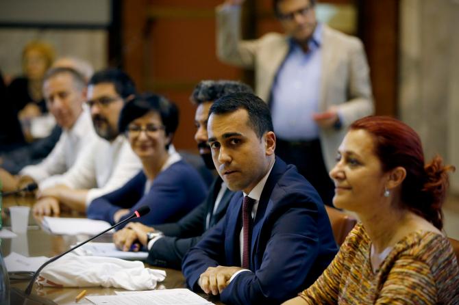Whirpool non chiuderà il sito di Napoli: vittoria dei  lavoratori e di Luigi di Maio