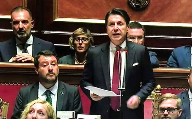 Governo, Conte inchioda Salvini alle sue colpe e annuncia: “Mi dimetto”