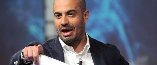 Paragone: “non voterò la fiducia al governo, il Pd è la peggiore sinistra possibile”