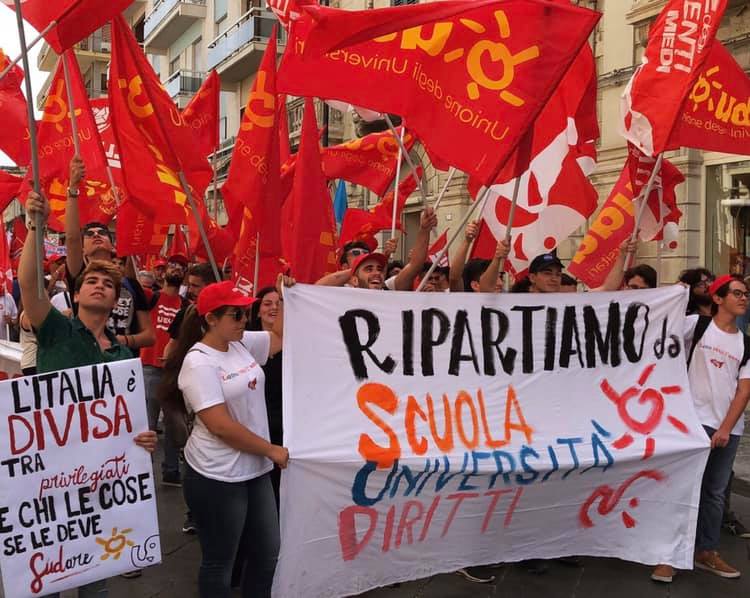 Università, la protesta degli studenti: stop al numero chiuso, è una guerra tra poveri