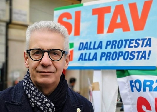 Riecco la casta: la Camera nega domiciliari e intercettazioni per Sozzani (Fi)