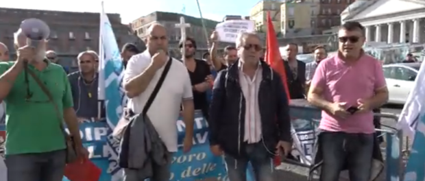 Napoli, il Vicesindaco Panini contestato dai lavoratori Selav