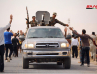 I militari siriani accolti con entusiasmo dalla popolazione curda
