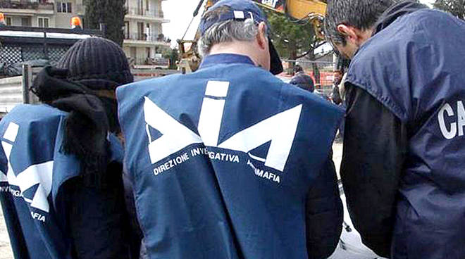 Arrestati due manager della Parmalat  per favori al clan dei Casalesi
