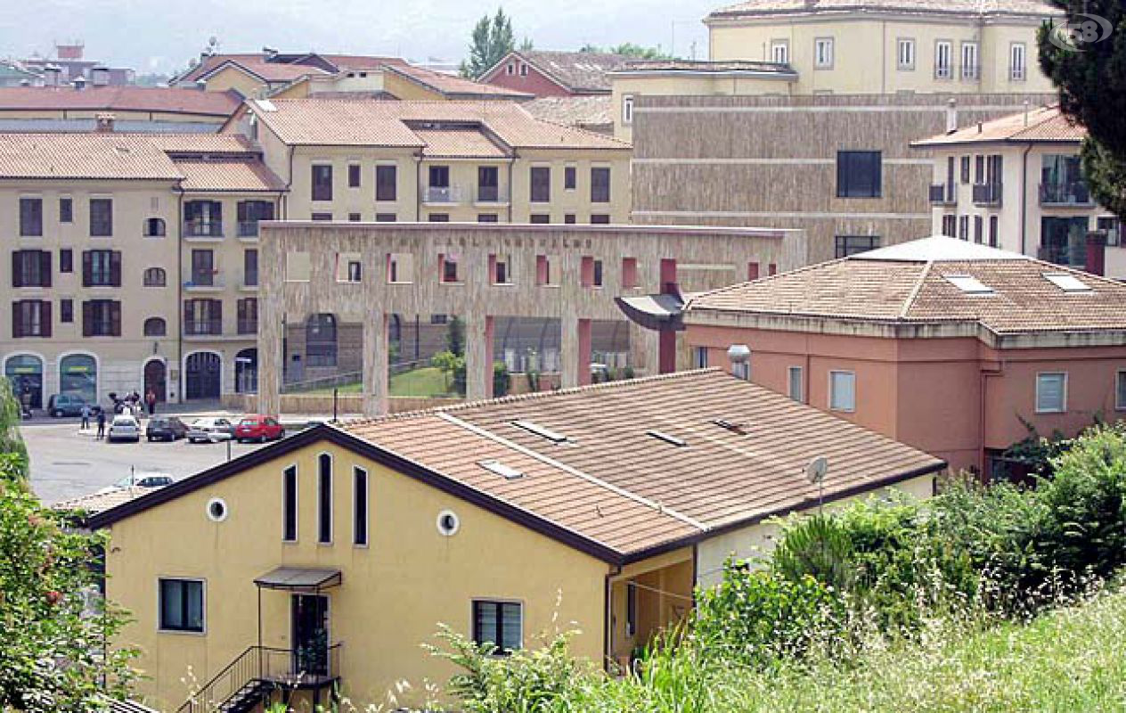 Avellino, coronavirus: aggrediti perchè cinesi. Aperta indagine