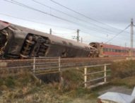 Deraglia treno alta velocità a Lodi, morti i due macchinisti