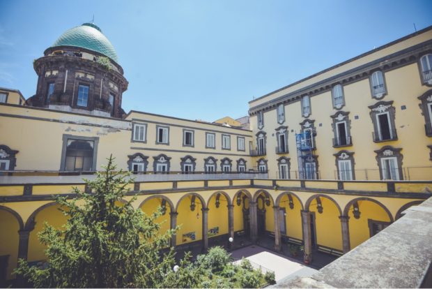 Napoli, crolla parte della cupola della chiesa Monteverginella