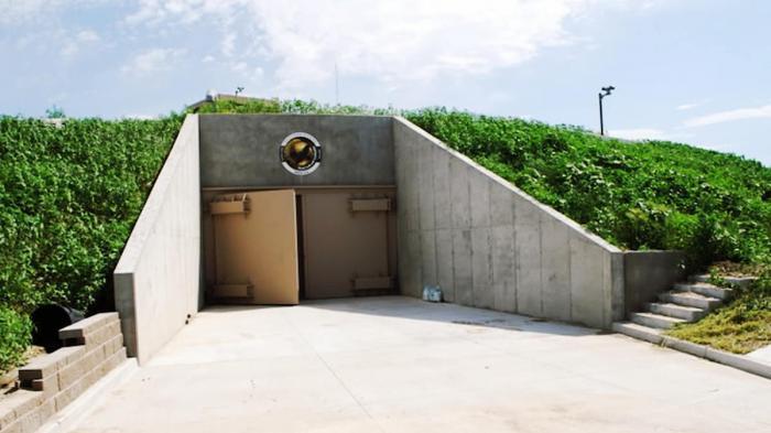 Coronavirus, i super ricchi si nascondono nei bunker di lusso