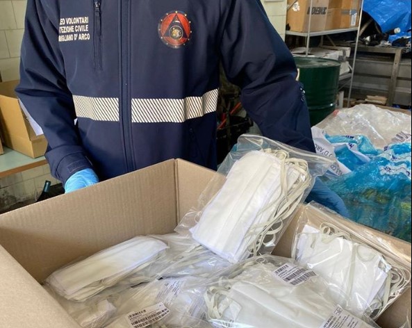 Pomigliano, il sindaco rifiuta 4.000 mascherine donate