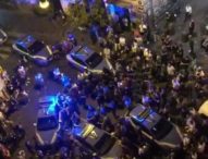 Napoli, tafferugli in piazza Bellini: arrestati tre esponenti dei centri sociali. Oggi udienza di convalida