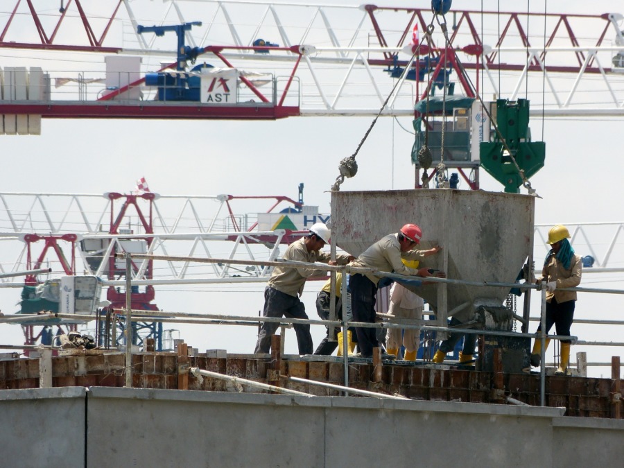 Governo sconfessato: sospeso il documento di regolarità contributiva, avallato lavoro nero nei cantieri edili