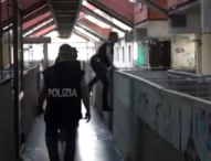 Camorra: Napoli, maxi operazione polizia e carabinieri. In esecuzione 51 misure cautelari