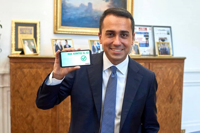 Referendum, trionfa il Sì al taglio di parlamentari