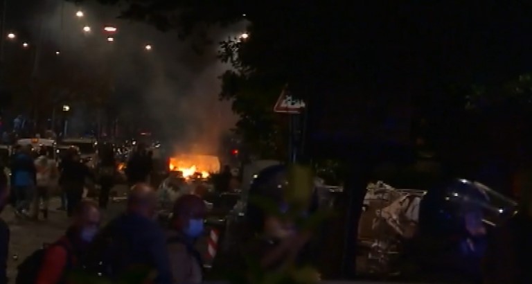 Scontri per il coprifuoco, a Napoli 2 arrestati e condannati