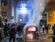 Napoli, scontri per il coprifuoco: 9 indagati