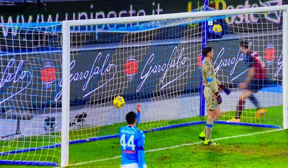 Furia Ibra, Napoli ko col Milan