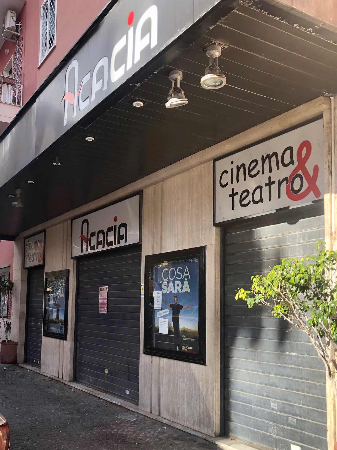 Napoli, Vomero: il comitato “Valori collinari” si mobilita per il teatro Acacia