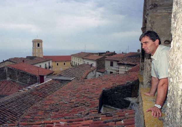 Omicidio Vassallo, il ‘sindaco pescatore’: tre carabinieri indagati per omicidio