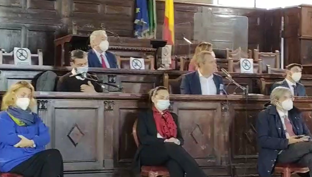 Napoli, il nuovo rimpasto di de Magistris fa infuriare gli operai Whirpool