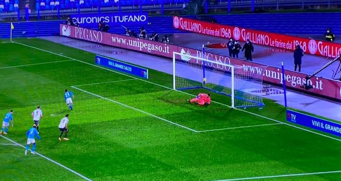 Napoli tutto cuore, Juventus al tappeto