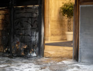 Covid, Roma: Incendiato il portone dell’Istituto Superiore di Sanità