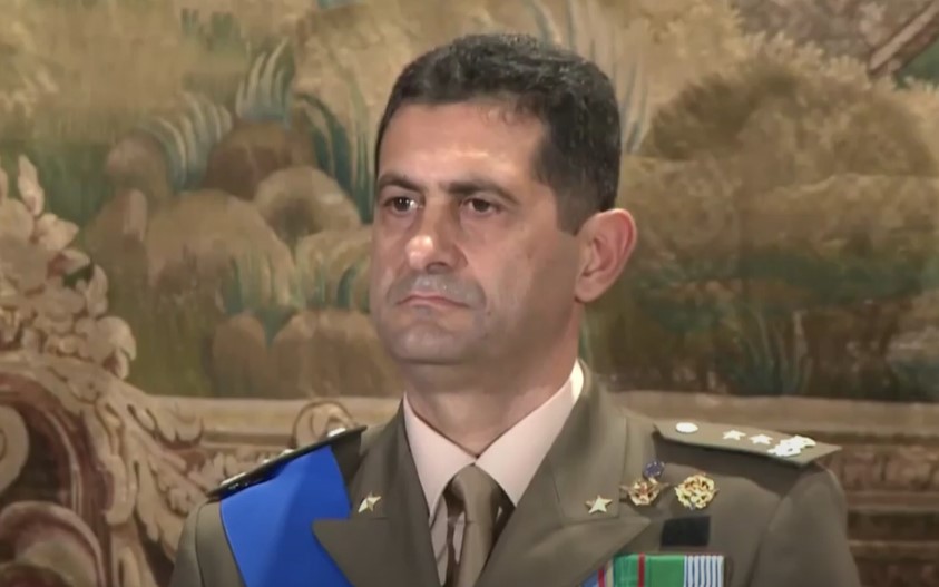 Vogliamo i generali: via Arcuri, il commissario è Figliuolo