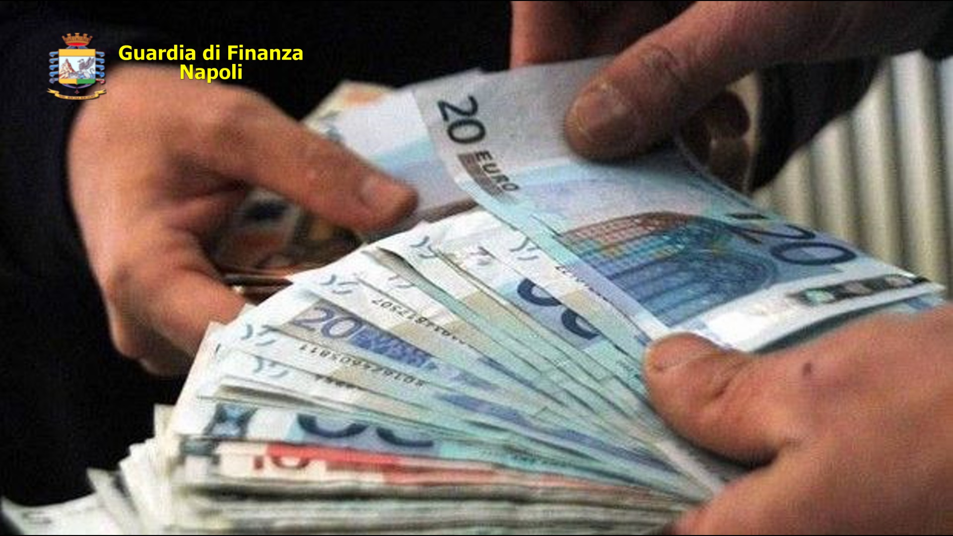 Usura, a Napoli coniugi davano soldi al 400 per cento di interesse
