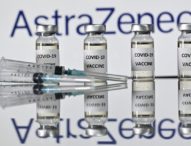 La Danimarca blocca il vaccino Astrazeneca