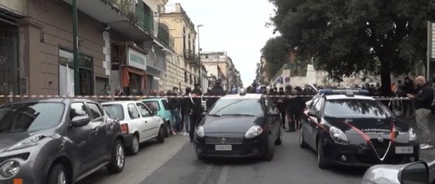 Napoli, agguato in un bar a Miano: ucciso 60enne