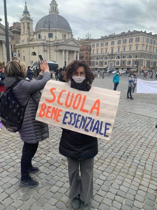 Napoli, genitori contro sindaco Manfredi: “Basta chiusure scuole per allerte meteo”