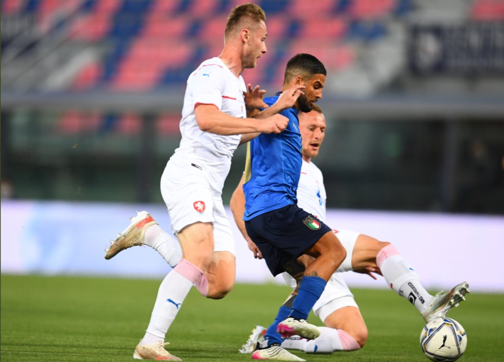 Poker Italia ai cechi, Insigne 30 e lode
