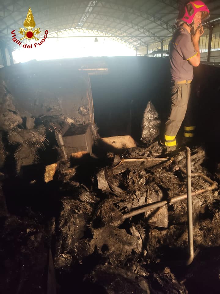 Pontecagnano, incendio cantiere navale Marino Yacht: gravi due operai