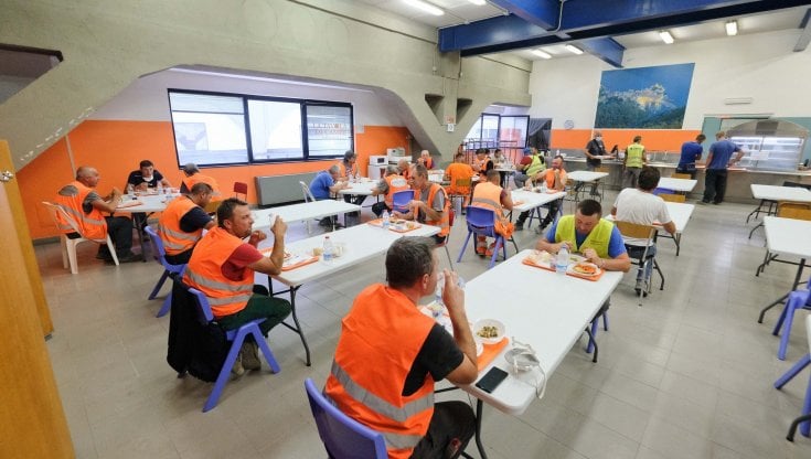 Usb:”Il Green Pass nelle mense aziendali è una violazione dello Statuto dei Lavoratori”