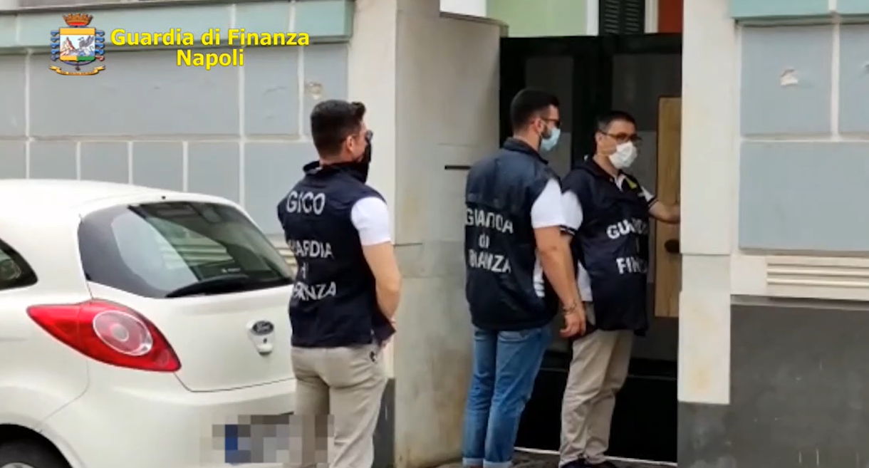 Camorra, confiscati beni per oltre 17 milioni di euro al clan Mallardo