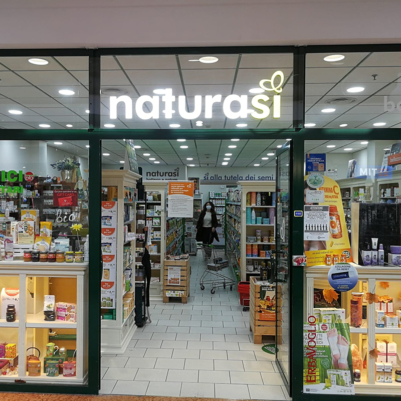 NaturaSi paga i tamponi ai dipendenti non vaccinati: “Contrari alle discriminazioni, difendiamo la libertà di scelta”