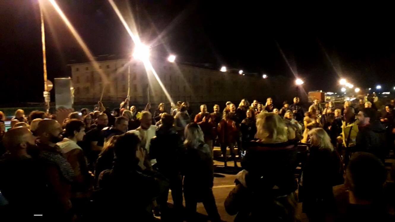 Trieste, Cgil Cisl Uil invocano lo sgombero del porto. I lavoratori: “Andiamo avanti, non molliamo”