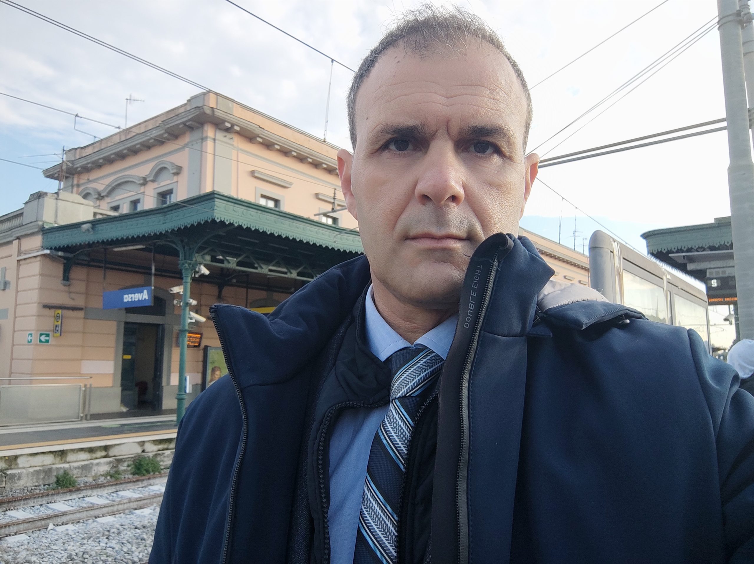 Frascati, commissario di polizia muore nonostante il vaccino. Il sindacato: “abolire il Green Pass”