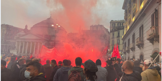 Napoli, 1 maggio corteo da piazza del Gesù e presidio davanti alla sede della Confindustria. Si Cobas: “non c’è nulla da festeggiare e tanto per cui lottare”