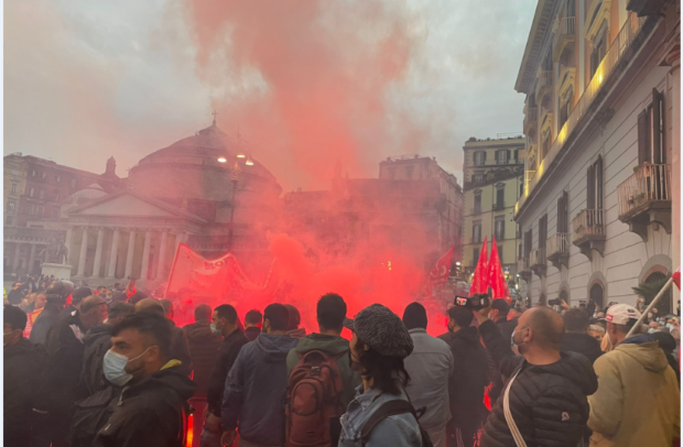 Napoli, 1 maggio corteo da piazza del Gesù e presidio davanti alla sede della Confindustria. Si Cobas: “non c’è nulla da festeggiare e tanto per cui lottare”