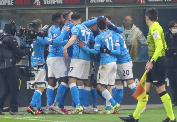 Un grande Napoli passa per 1-0 in casa del Milan. Gli azzurri secondi in classifica