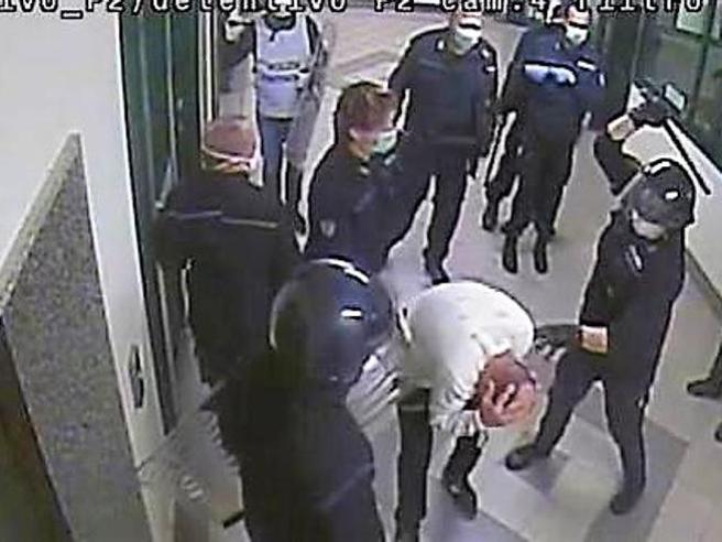 Procura di Santa Maria Capua Vetere: “detenuti non commisero reati, calunniati dalla polizia penitenziaria”
