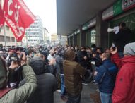 Napoli, disoccupati e lavoratori in piazza contro il Green Pass