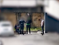 Napoli, spacciavano droga vicino alle scuole: numerosi arresti e indagati
