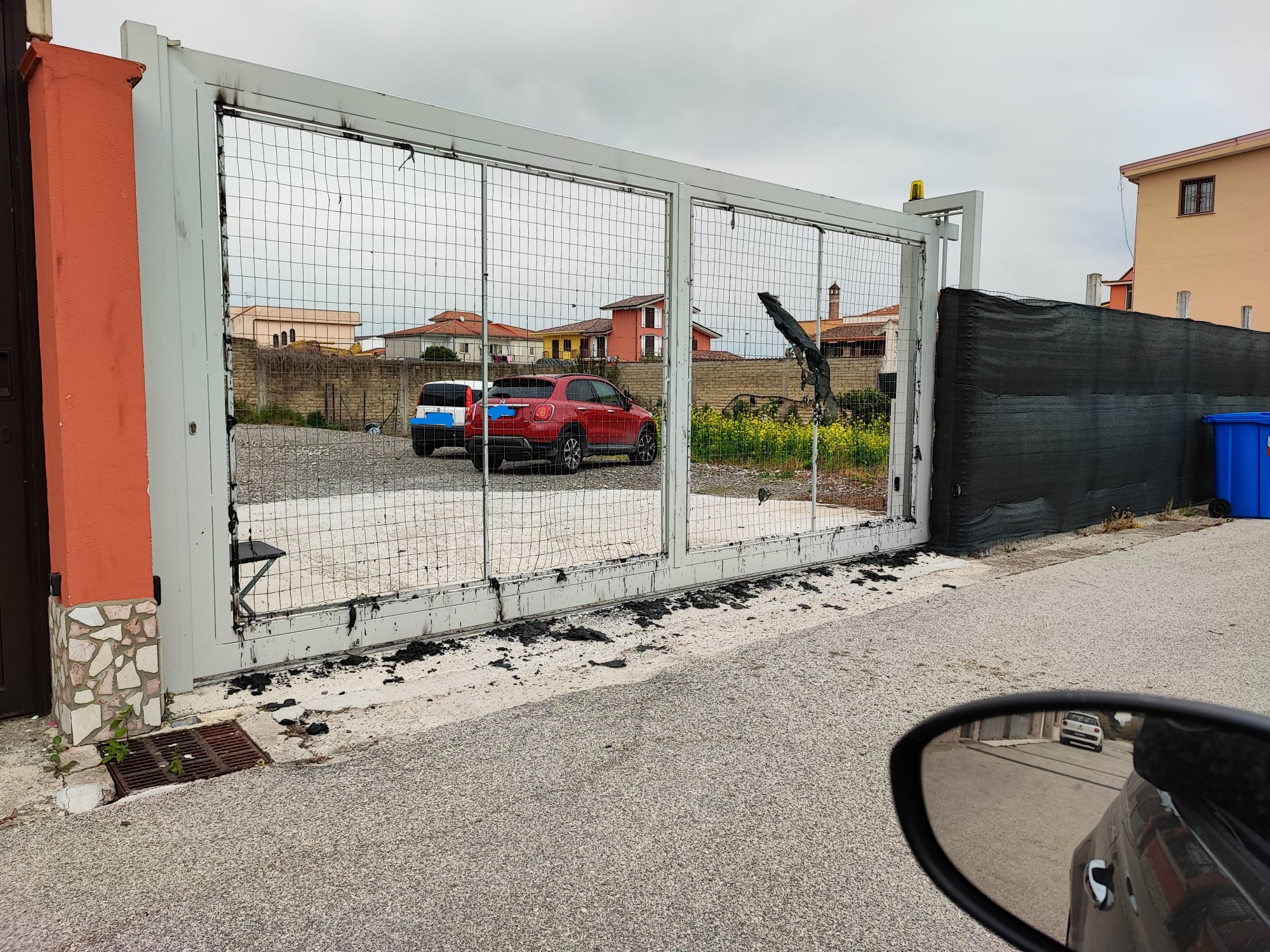 Villa Literno, bottiglia incendiaria contro la casa ex consigliere comunale