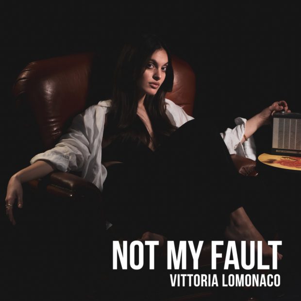Singolo d’esordio per la salernitana Vittoria Lomonaco “Not my fault“, pubblicato con la label Bit & Sound Music